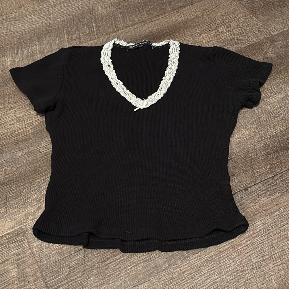 Brandy Melville 💗 Black Crop Top